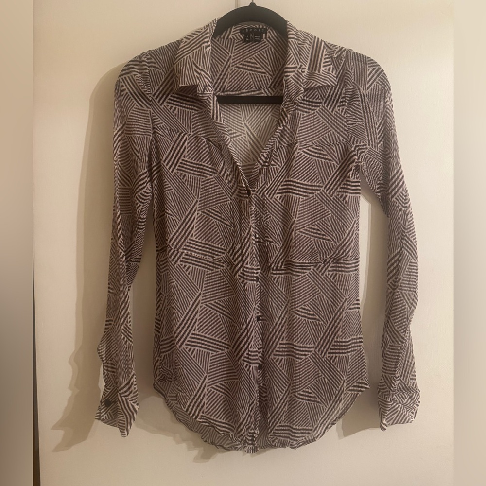 Theory Button Front Blouse Silk Geometric Print Relaxed Fit Size P/ about an XS